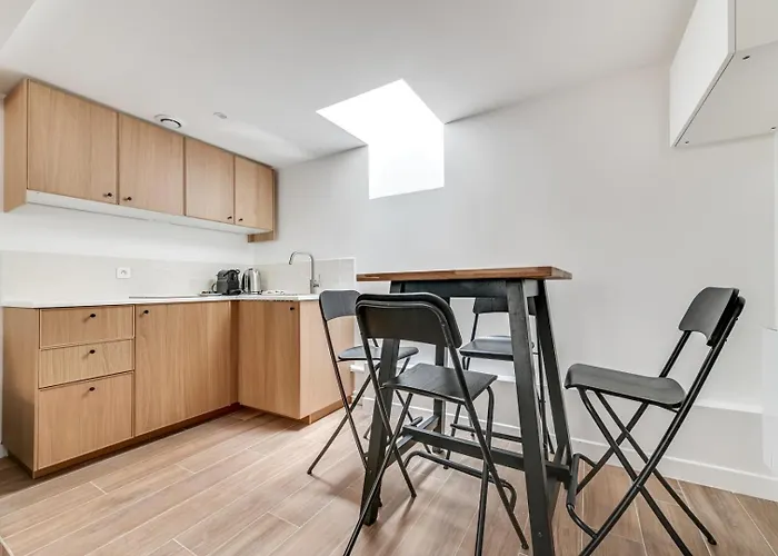 136 Suite Harold - Superbe Appartement A Paris.