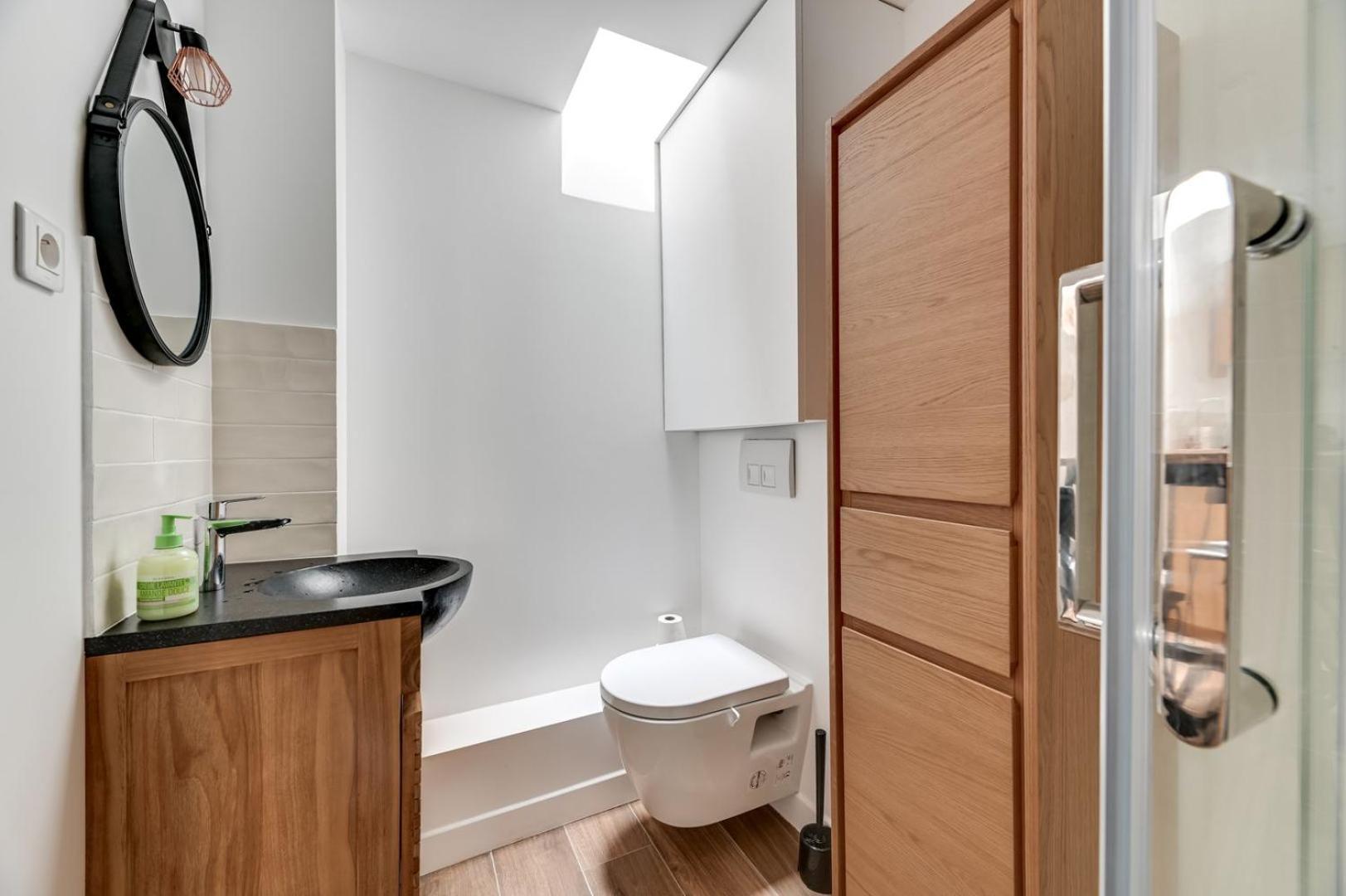 136 Harold - Superbe A Paris. Parijs
